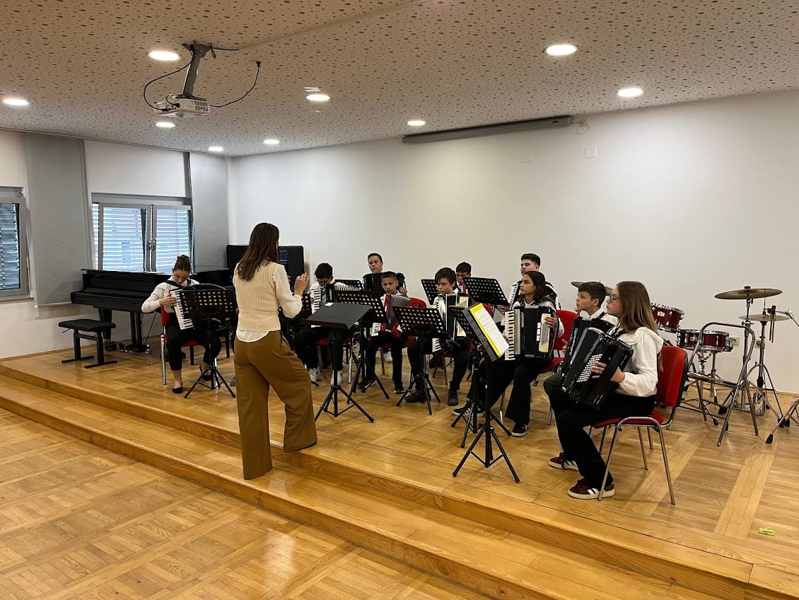 Orkestar Škole harmonike Brodskog harmonikaškog orkestra „Bela pl. Panthy” sudjelovao na 13. međužupanijskoj smotri harmonikaša glazbenih škola u Virovitici