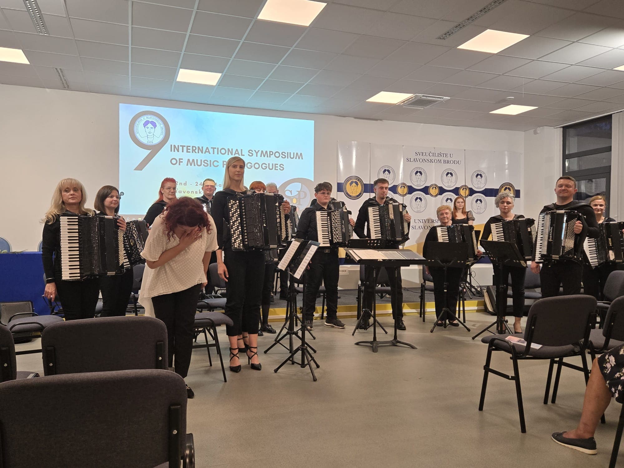 Koncert Brodskog harmonikaškog orkestra „Bela pl. Panthy” u sklopu Međunarodnog simpozija glazbenih pedagoga