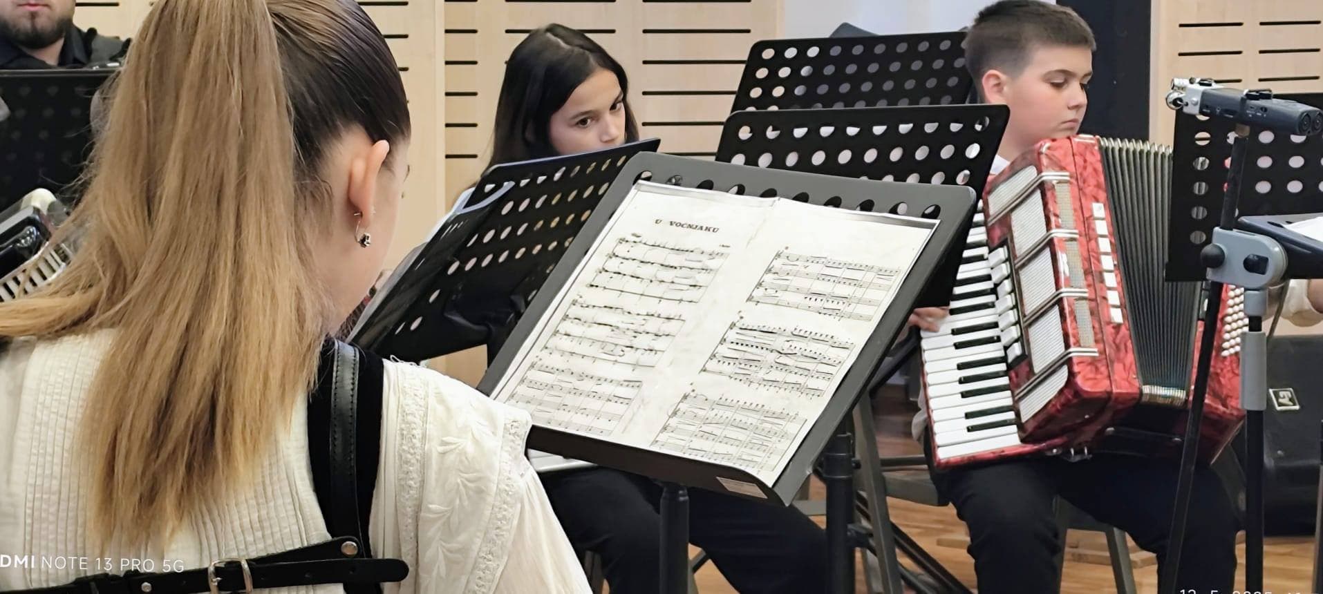 Koncert Brodskog harmonikaškog orkestra i Orkestra Škole harmonike u Županji