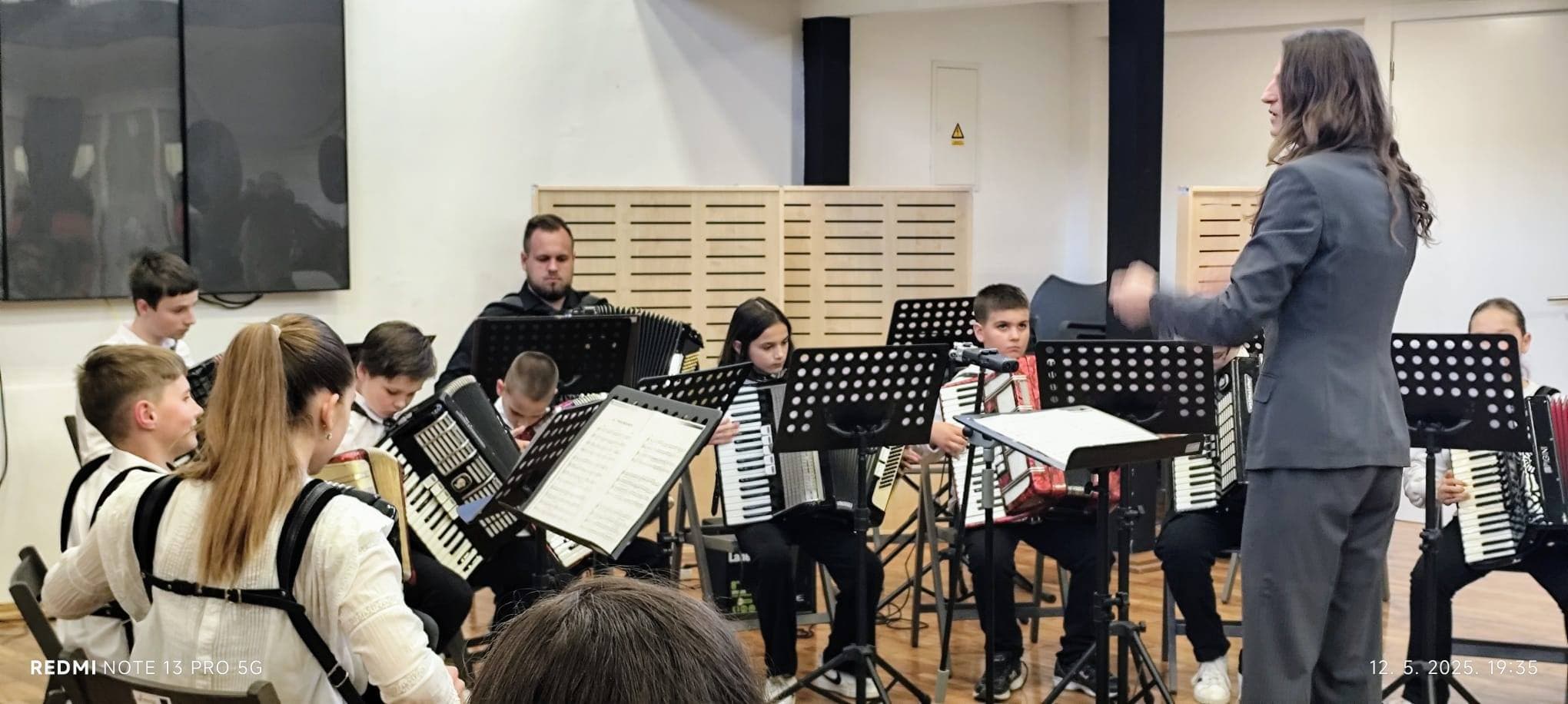 Koncert Brodskog harmonikaškog orkestra i Orkestra Škole harmonike u Županji