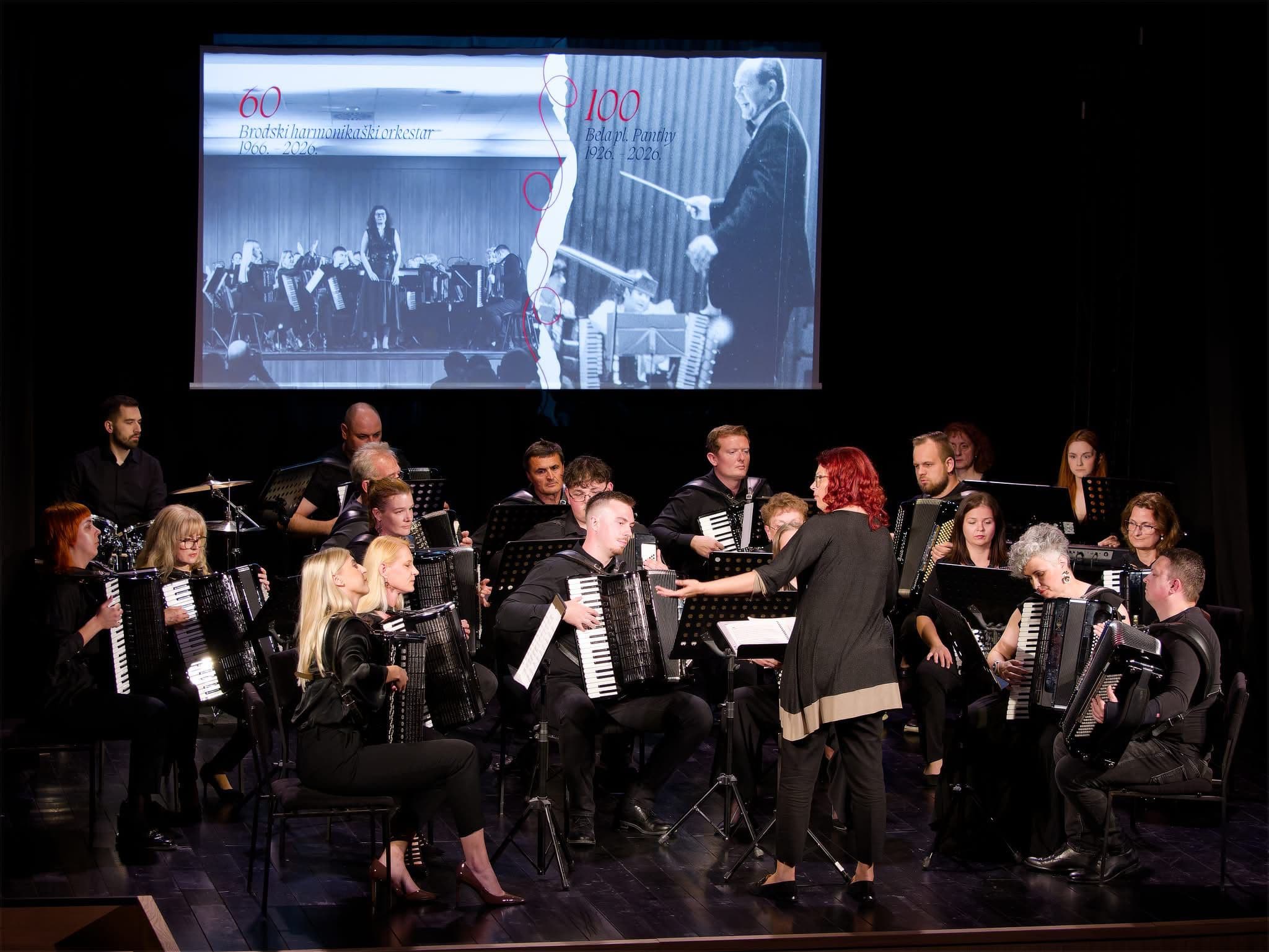 Godišnji koncert Brodskog harmonikaškog orkestra „Bela pl. Panthy”