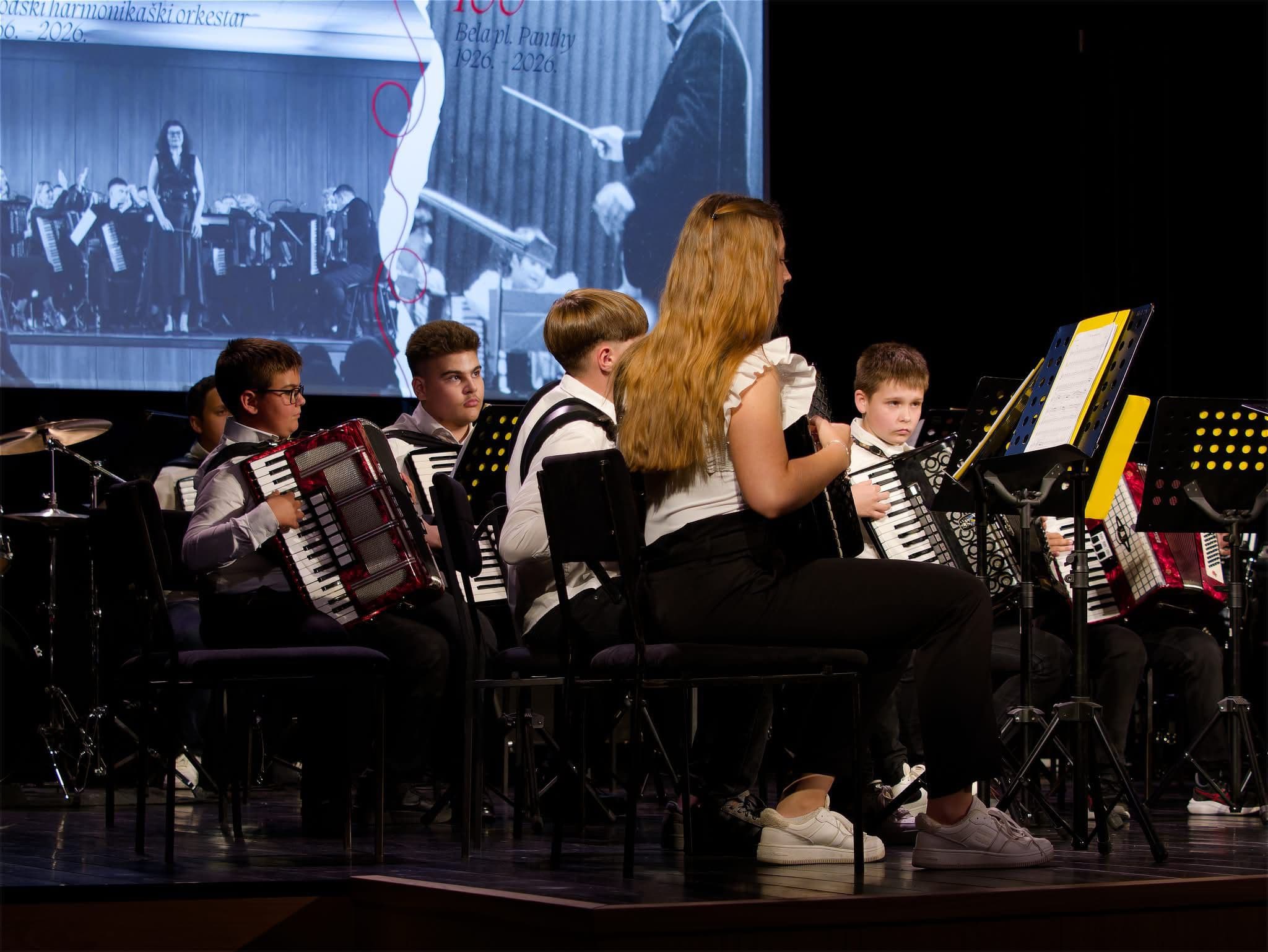 Godišnji koncert Brodskog harmonikaškog orkestra „Bela pl. Panthy”